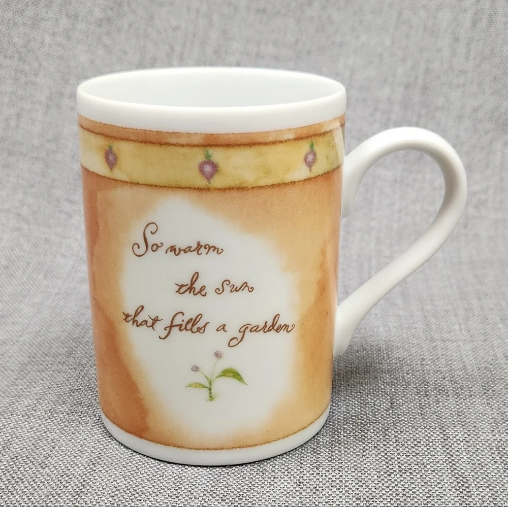 Disney Pooh's Garden. Pooh Bear Mug/ Coffee Cup Dishwasher Safe. - Picture 3 of 6